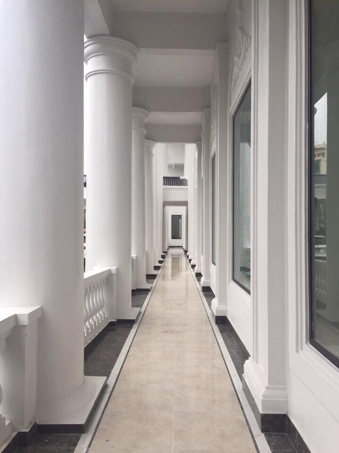 Hoa Lu Hotel ニンビン エクステリア 写真
