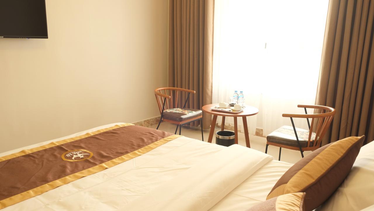 Hoa Lu Hotel ニンビン エクステリア 写真
