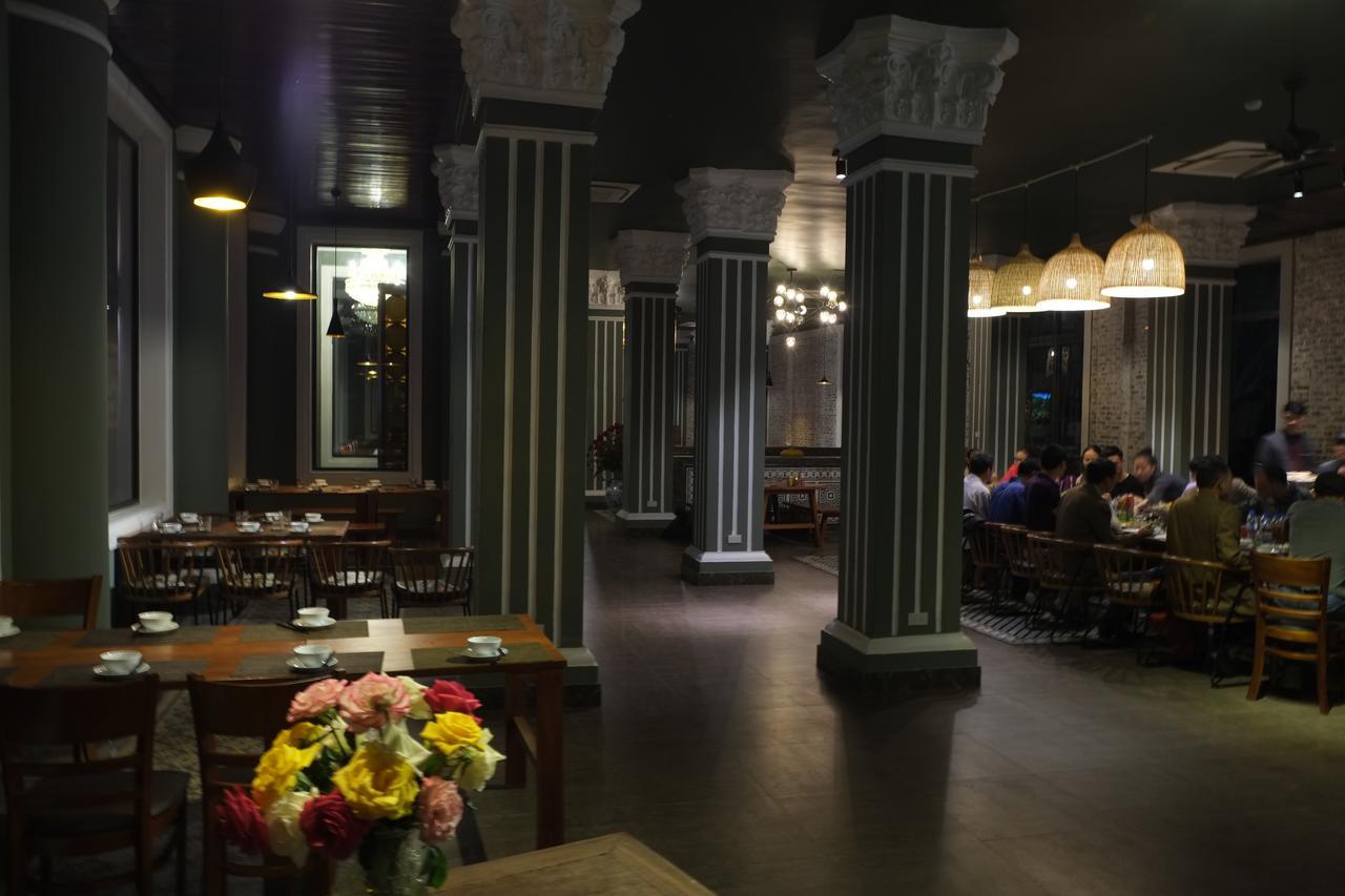 Hoa Lu Hotel ニンビン エクステリア 写真